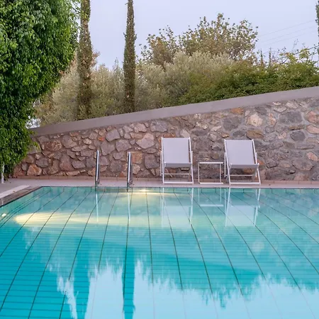 Oltremare Bed & Breakfast Spétses